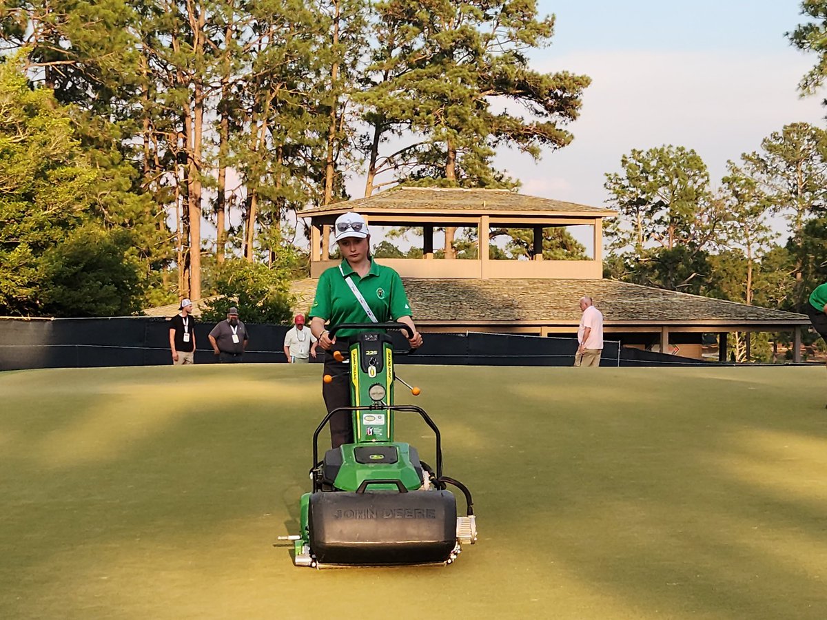 Kelly Lynch tweet media