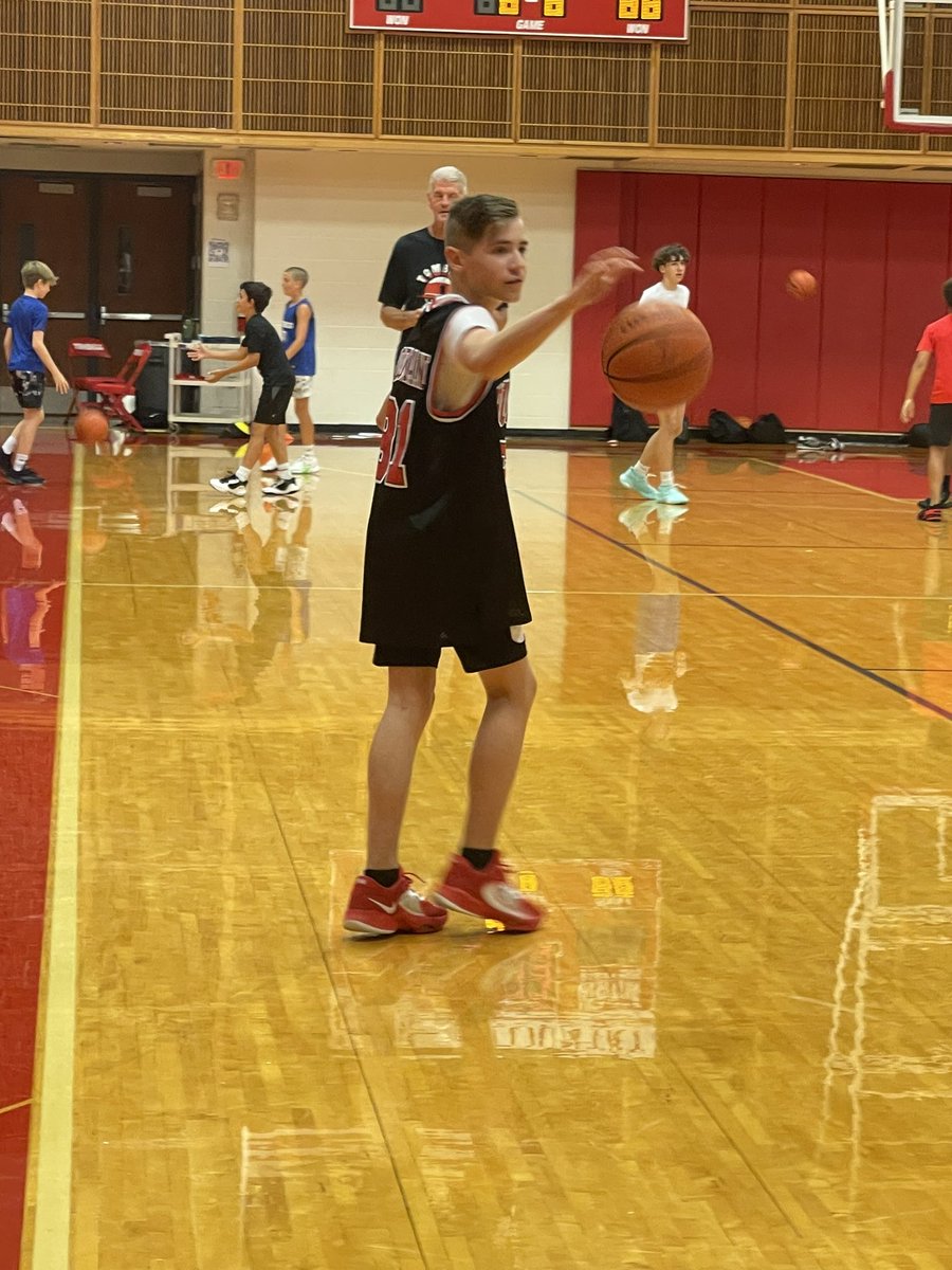 RacheldStorck's tweet photo. Thank you @THS__athletics for putting on a great basketball camp. My son and his friends had so much fun and they were active🏀. I appreciate you all giving up some of your summer to grow these young Cougars love for sports❤️🖤 https://t.co/ew3pmrhtFm
