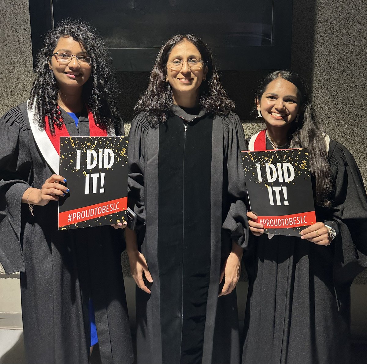 SLC_Alumni's tweet image. We’re celebrating our graduates at Kingston campus Convocation. Welcome to the SLC Alumni family. #ProudToBeSLC #SLC_Alumni @whatsinsideslc