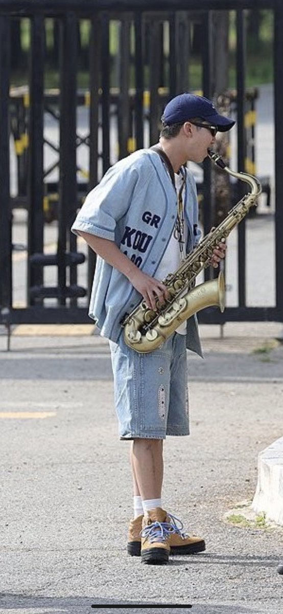 markleesgirly's tweet photo. It’s 2024 and Namjoon is still namjooning https://t.co/IdddxLswrO