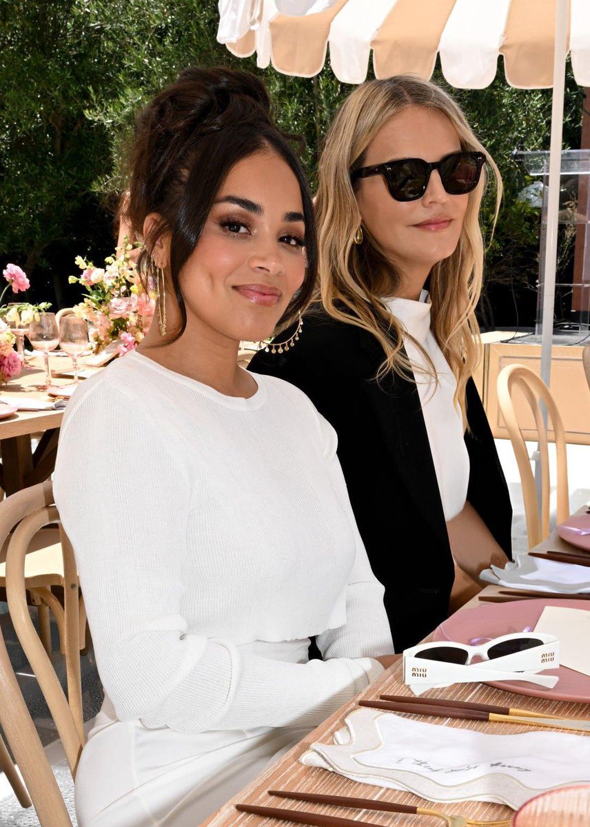 LaurenLSource's tweet photo. Lauren London and Kelly Sawyer Patricof @ birthFUND Brunch yesterday 🤍 https://t.co/s2xClaAA16