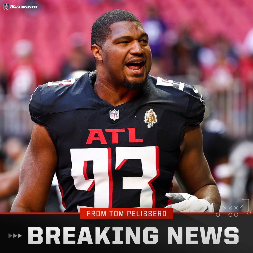 TomPelissero's tweet photo. Six-time Pro Bowl DE Calais Campbell is signing with the #Dolphins, sources tell me and @RapSheet. 

Campbell will turn 38 in September, but he’s still playing at a high level as he enters his 17th NFL season. https://t.co/yqMiRYUUNE