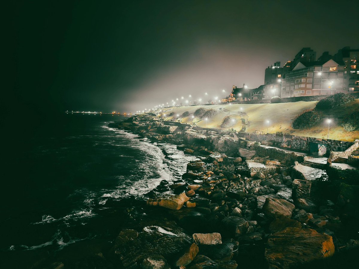 iDavidFernando's tweet photo. Caminando por #mardelplata https://t.co/n0aawLDNmJ