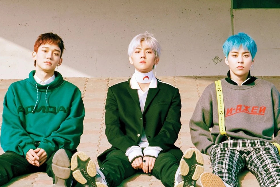 soompi's tweet photo. #EXO's #Chen, ##Baekhyun, And #Xiumin To Sue SM Over Profit Distribution + Apologize To Fans
https://t.co/XC92hP6rVN https://t.co/RYscXT5W2s