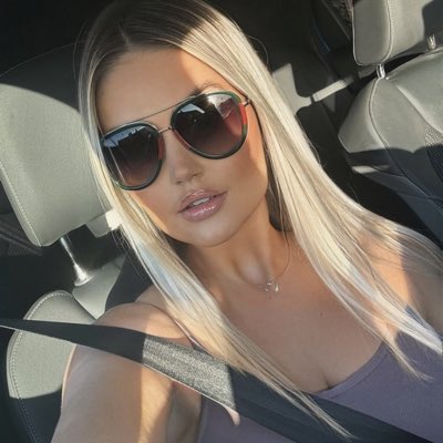 KhiaraFindom's tweet photo. #NewProfilePic https://t.co/rsBeHqEJdh