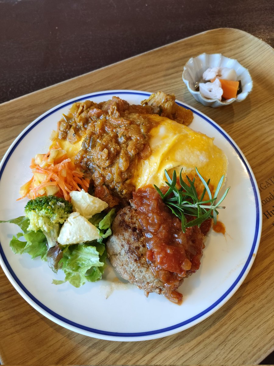 Entree_Entree's tweet photo. 本日の金曜日も
鎌倉まちの社員食堂へGO！
11時半～OPEN
#どなたでもご利用できます
今週は🥸大人のお子様ランチ😎
大人だって食べたいお子様ランチ！
ハンバーグが食べたい？それともオムライス？イヤイヤ…カレーかな？
🎉ぜ～んぶ叶えちゃうワンプレートです
#鎌倉ランチ
#鎌倉
#まちの社員食堂 https://t.co/XjvPliJYNW