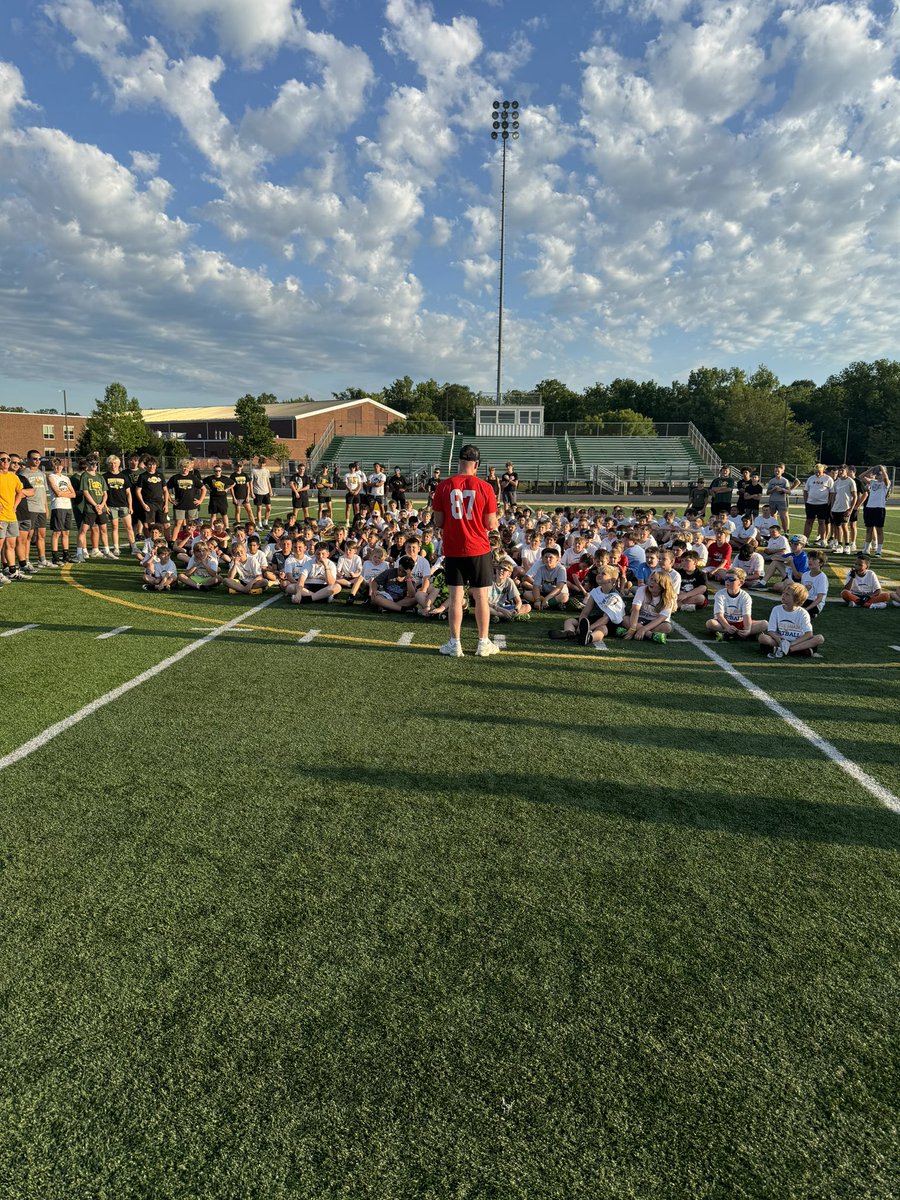 Matt Knueven (@mk85bulls) on Twitter photo Always a pleasure being able to connect with @LittMiamiFB great <a href="/ReisStocksdale/">Reis Stocksdale</a> today at our youth camp! Had great advice for our kids and we will all be cheering for you this year at <a href="/OhioStateFB/">Ohio State Football</a> <a href="/arryn_chenault/">Coach Chenault</a> <a href="/LM_Athletics/">Little Miami Athletics</a> <a href="/LM_Schools/">Little Miami Schools</a> Always a pleasure being able to connect with @LittMiamiFB great <a href="/ReisStocksdale/">Reis Stocksdale</a> today at our youth camp! Had great advice for our kids and we will all be cheering for you this year at <a href="/OhioStateFB/">Ohio State Football</a> <a href="/arryn_chenault/">Coach Chenault</a> <a href="/LM_Athletics/">Little Miami Athletics</a> <a href="/LM_Schools/">Little Miami Schools</a>
