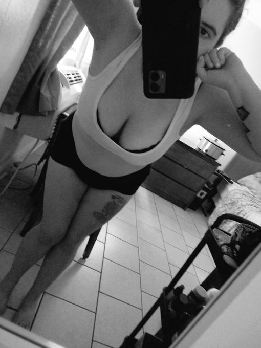 My birthday is coming up 🎉 all I want for prezzies is tips and new subs https://t.co/sq7S9OwN8X https://t<a href="/tag/onlyfans"class="tags"><span>#onlyfans</span></a><a href="/tag/onlyfansbabe"class="tags"><span>#onlyfansbabe</span></a>