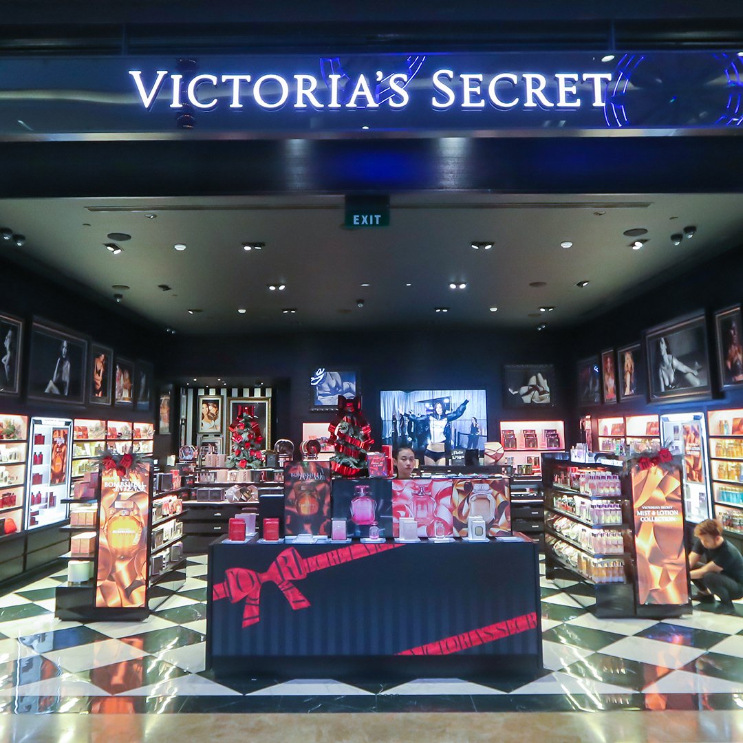 sabujakzZ's tweet photo. ⋆౨ৎ˚⟡˖ ࣪open jastip victoria's secret sale disc up to 60%
💸fee 10-15k
✅vouc shopee live
📍tangsel, jakarta
cek item: https://t.co/BTNHdkdmOE 

t. wts wtt discount garage sale https://t.co/5bv0KY6QRz