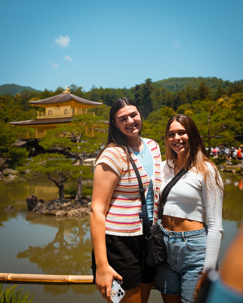 UHAthleticsJP's tweet photo. ハワイ大学女子バスケ部日本ツアー・関西編
関西編では京都・奈良・大阪に訪問し、日本独自の文化を学び、たくさんの新しい触れ合いや発見がありました⛩️🦌🏯
#BowsInJapan #ハワイ https://t.co/SkFW4WTcTM