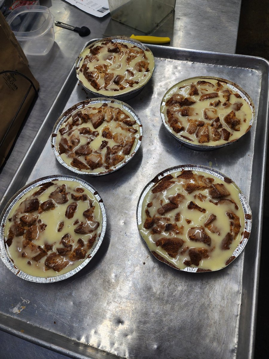 RambRiverMerc's tweet image. Bread Pudding in the Grab and Go fridge. #ramblingriver #hawriver #mercantile #ncbbq