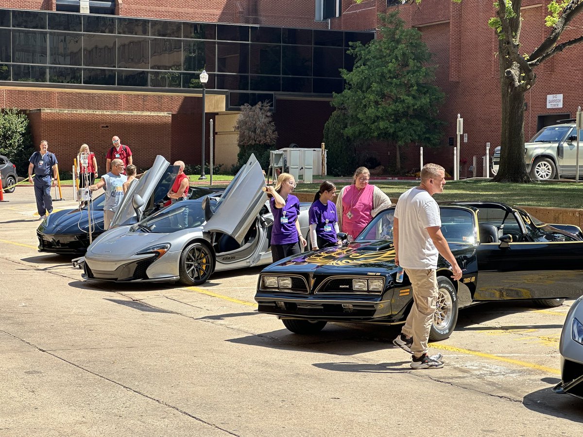 Redline4Kids's tweet photo. Today Redline4kids hosted our spring event at OU Children’s Hospital. They could not get enough of hearing Ivan rev his Lamborghini STO. Thank to all of our sponsors and volunteers who make this happen. Today our presenting sponsors was @exotic_motorsports_ok. 🏎️🏎️🏎️🏎️🏎️🏎️🏎️ https://t.co/A8DJ0mocSg