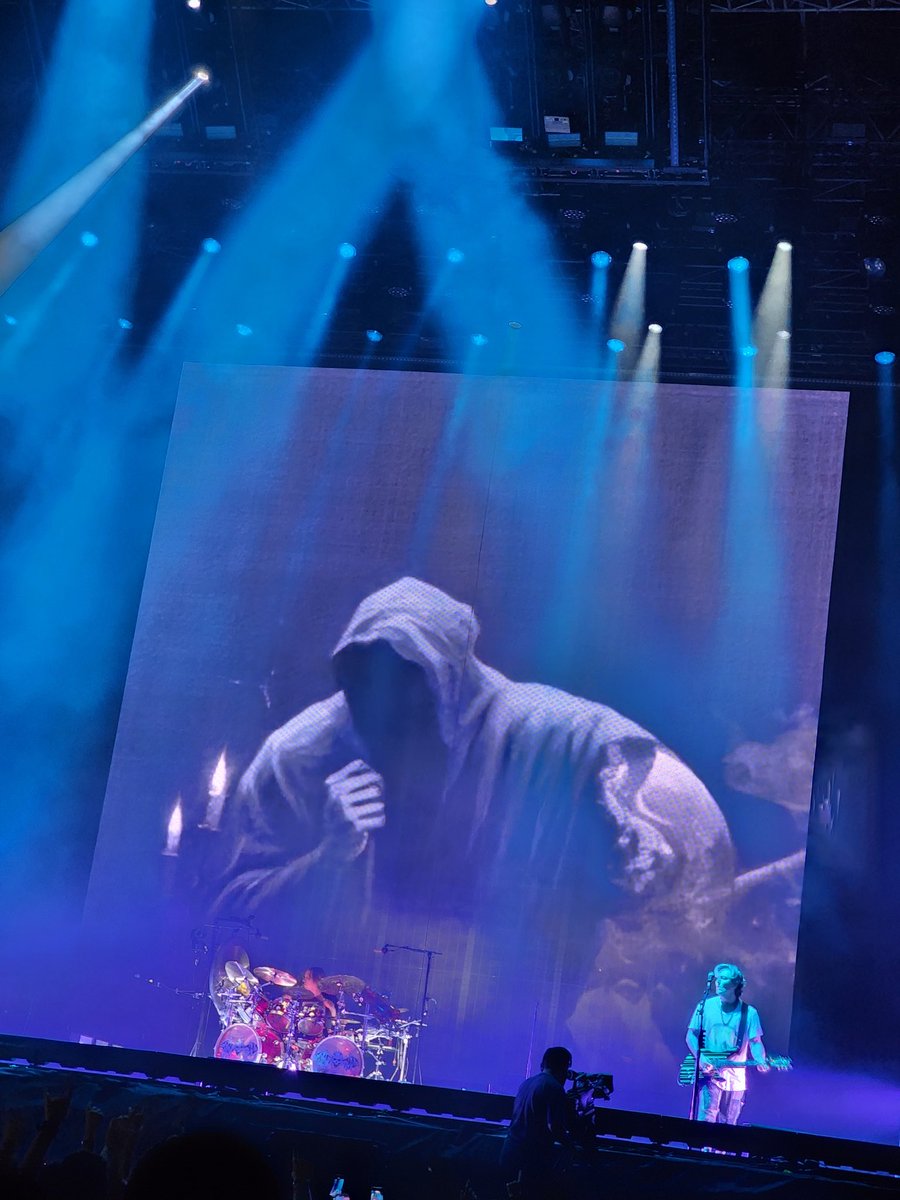 ReverenDexter's tweet photo. @A7xLegendado @FirenzeRocks https://t.co/IqRRnFxIsi