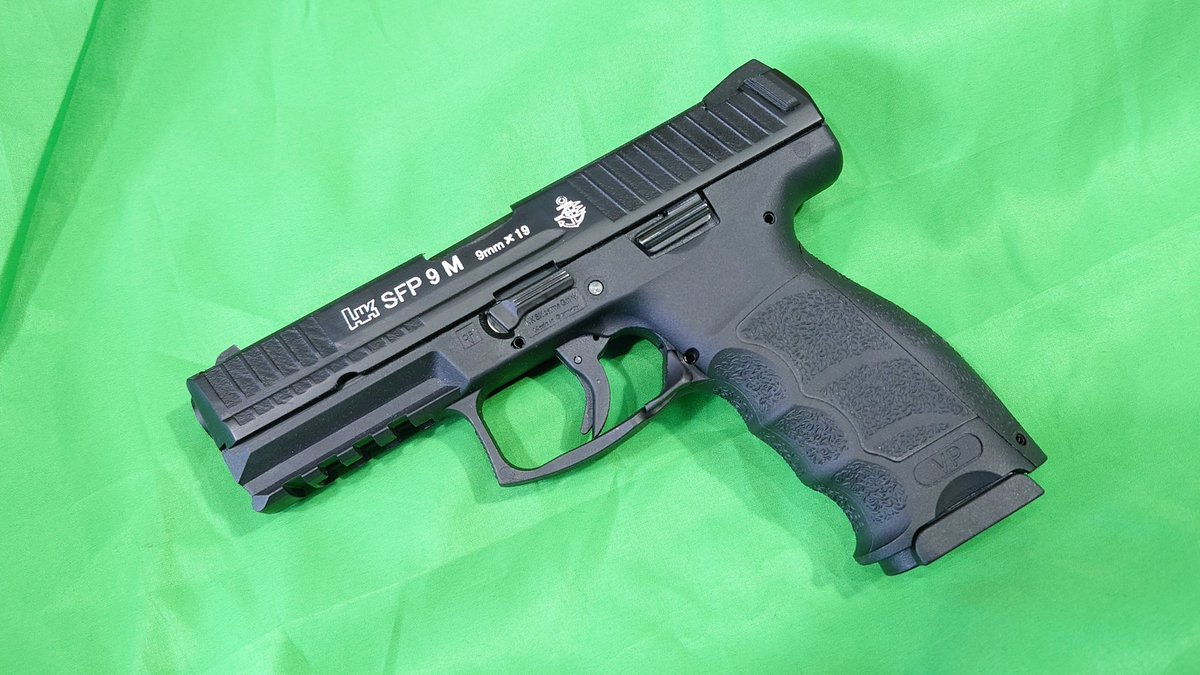 magnumforce_osk's tweet photo. VP9ベースで自衛隊仕様のSFP9です。表面仕上げして刻印に色いれ。ベースガンお持ちでしたらキットでのお渡しも可能です!¥19580(税込)気になる方はお問い合わせください。 #自衛隊 #SFP9 #vp9 #カスタム #3Dプリント https://t.co/Mc8eDTZshk