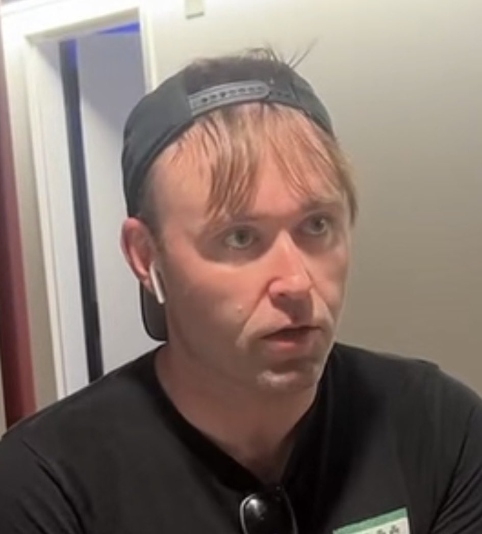 RUDOLPHJUNDA's tweet image. People love to say our job is fake and easy (which it is) but you will never understand the psychological impact of walking into a place of a work and confronting whatever this is.