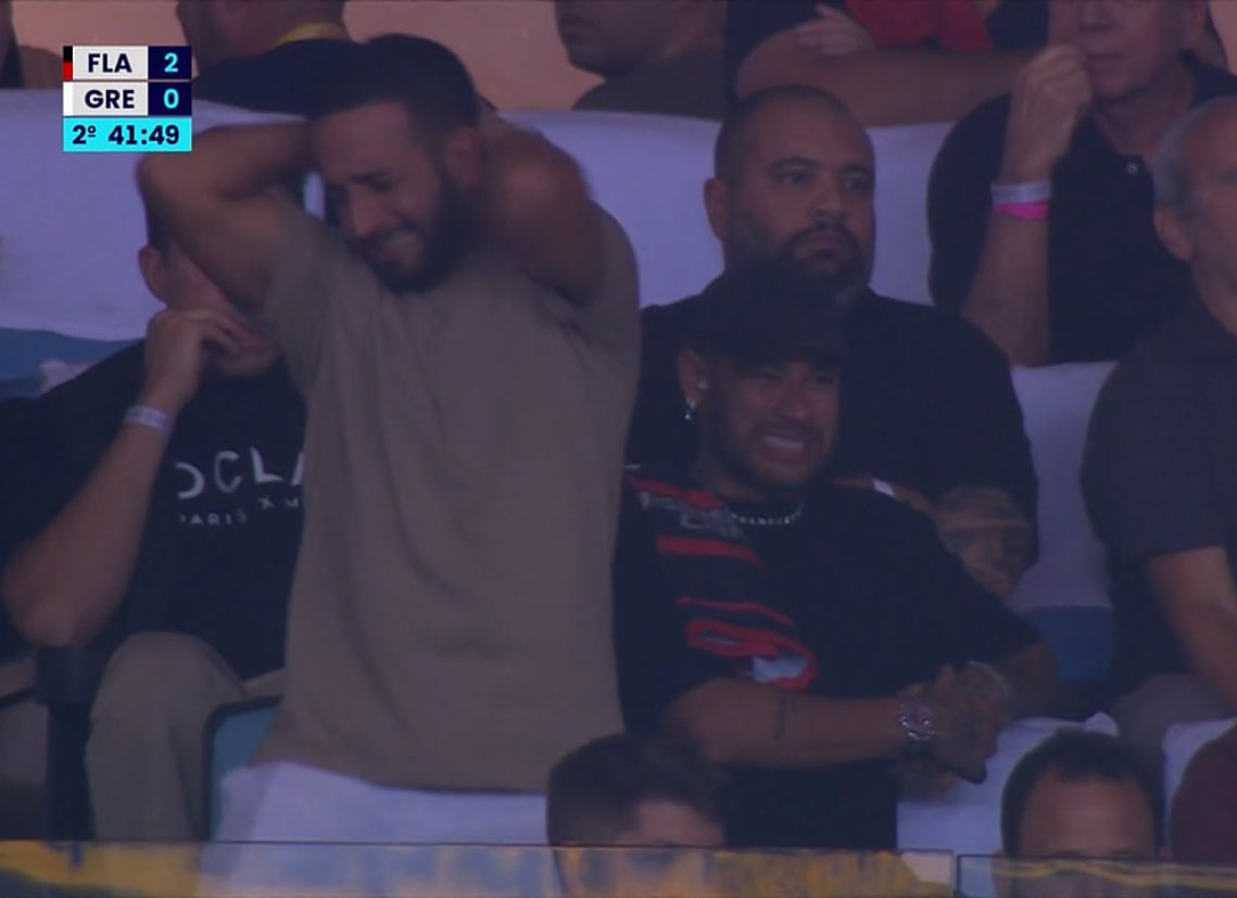 CENTRAL DA NAÇÃO 🏆🏆🏆 (@centraldanacao) on Twitter photo Neymar vendo que seria banco do Lorran Neymar vendo que seria banco do Lorran