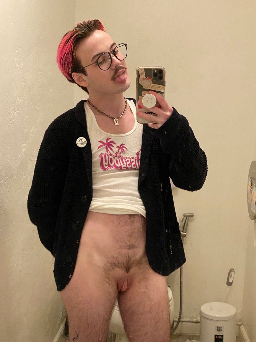 princeambrosexx's tweet photo. Happy Boy Pussy &amp; Tdick Thursday  😋 https://t.co/jGubuaJXL3