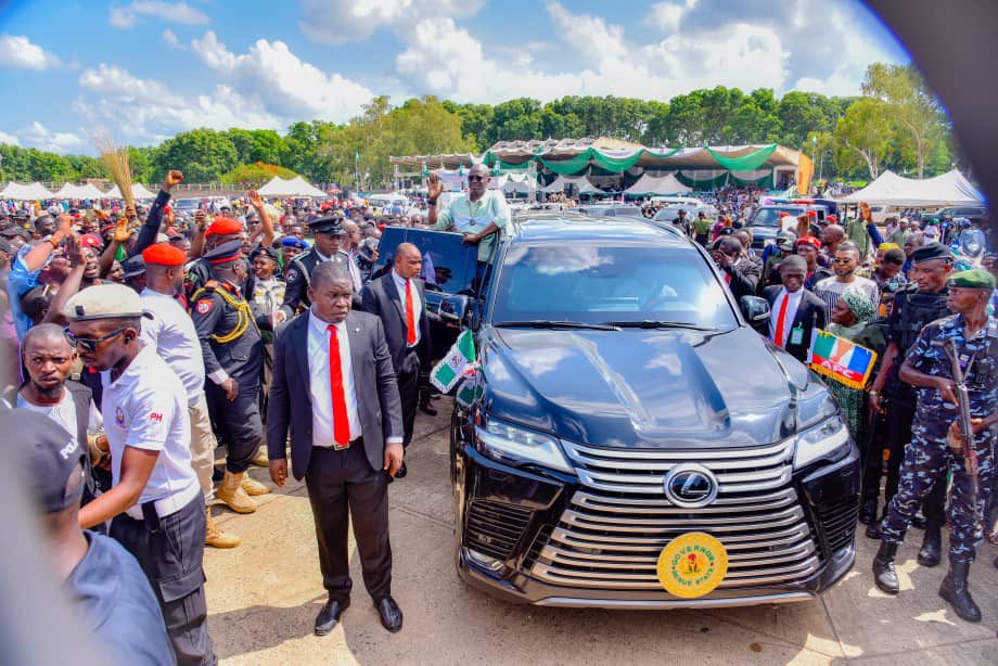 benuestategovt's tweet photo. SPEECH BY HIS EXCELLENCY REV. FR. DR. HYACINTH IORMEM ALIA, THE EXECUTIVE GOVERNOR OF BENUE STATE, DURING THE OCCASION OF DEMOCRACY DAY CELEBRATION, HELD AT IBB SQUARE, MAKURDI, ON WEDNESDAY JUNE 12, 2024
👇👇

https://t.co/2YQKRRf6WO https://t.co/xfC6ZrhJmQ