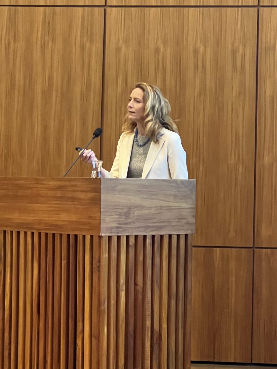 ⁦<a href="/coralsncaves/">Dr. Kim Cobb @bsky.app/kimcobb</a>⁩ Dr Kim Cobb (PhD SIO/UCSD) is giving the ⁦<a href="/theNASciences/">National Academy of Sciences</a>⁩ Ocean Studies Board  25th Revelle Lecture at ⁦<a href="/Scripps_Ocean/">Scripps Institution of Oceanography</a>⁩