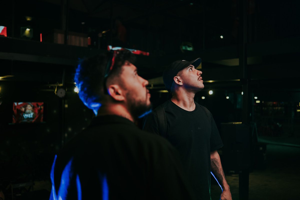 Dia 21 gravação ao vivo do meu projeto “Mais focado do que ontem” no D’Five Arena em frente a baixada! 

Prepara seu coração, eu vejo vocês lá, vai ser lindo! 

🫵🏽❤️‍🔥