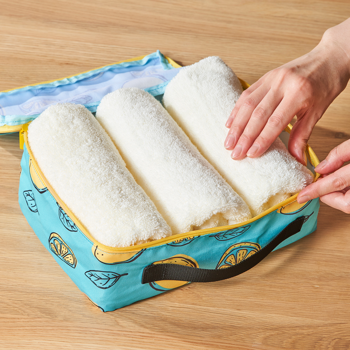 6/14（金）数量限定発売！「レモンバッグ」】 レモンのイラストが描か