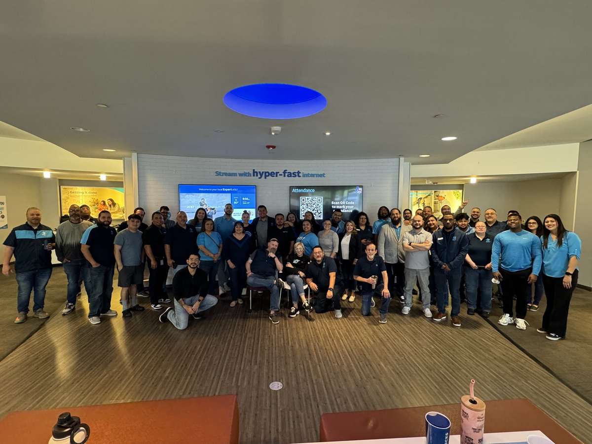 HunterInSTX's tweet photo. What a day! Started bright and early with connectivity expert training, got to hang out with some of my STXMW winners, then wrapped up at another one of my stores. But very proud of my people and feeling more connected than ever. Love me some HEAT! https://t.co/SZ14mg36Ev