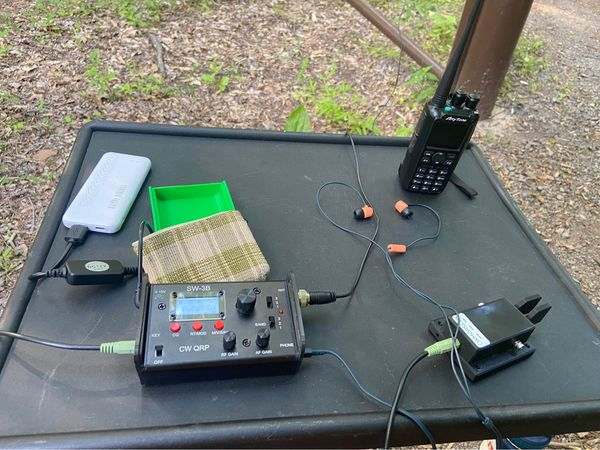 Pennsteven's tweet photo. A little "after painting" reward #POTA with the #SW3B at US-8855. 2 hours, 5 watts, and 53 contacts. #QRP #CW https://t.co/8r2bIOgPoy