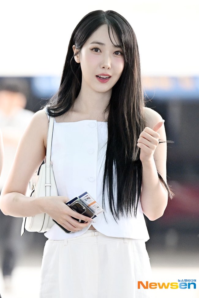 SinbPortal's tweet photo. #PICS

SinB no Aeroporto Internacional de Incheon indo para Bangkok, na Tailândia, para um dos shows da Tour do “V.hind : Love and Tears”.

#SINB #신비 #VIVIZ @VIVIZ_official https://t.co/3bf8gLssX6