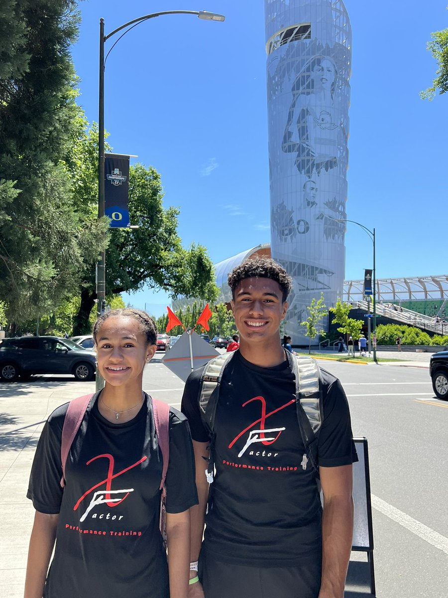 XFactorPTG's tweet photo. @Hrdlr_PhilR & Hannah Reed checking in at #NON repping @PlanoEastXCTF ready to compete tomorrow & watch training mate @LaurenDolberry compete w/ @LovejoyXCTF this evening! #EXcellence #XFPTG!!! https://t.co/rNTmhW33oU