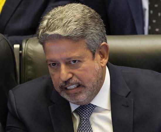 vinicios_betiol's tweet photo. ATENÇÃO TOTAL: o Arthur Lira sentiu a pressão popular e deve entregar a relatoria do PL DO ESTUPRO pra deputada Benedita da Silva, do PT. Como relatora, a Benedita poderá fazer as mudanças necessárias no projeto. Grande dia!

BANCADA DO ESTUPRO
PL DOS ESTUPRADORES https://t.co/qN2AtRjcAu