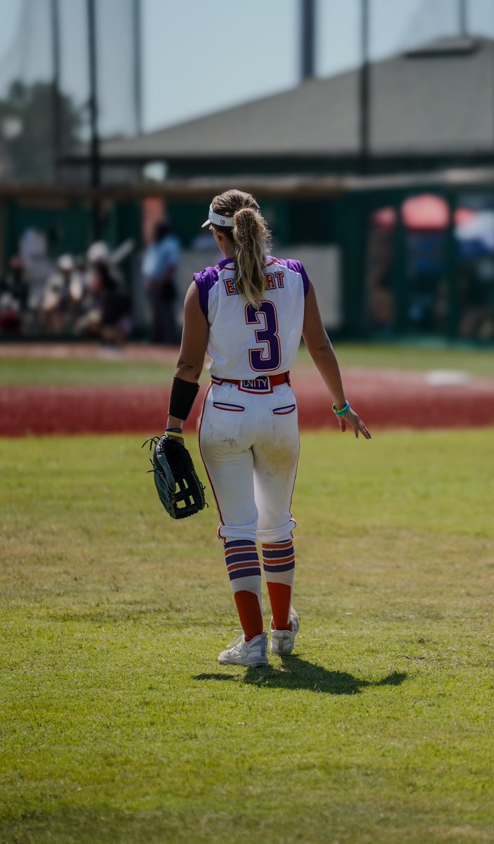 shyla_eppert's tweet photo. So excited to receive some photographs taken by @photobyjj31 at @flpgfmedia Show Me the Money! Hit this guy up! He captures it!! Thank you!
@UnityLuke2627 @SBRRetweets @CoastRecruits @LegacyLegendsS1 @TopPreps @SunilSunderRaj3 @SoftballDown @DirectRecruits @bowey23 @SoftballDown https://t.co/mSaxbCP59G