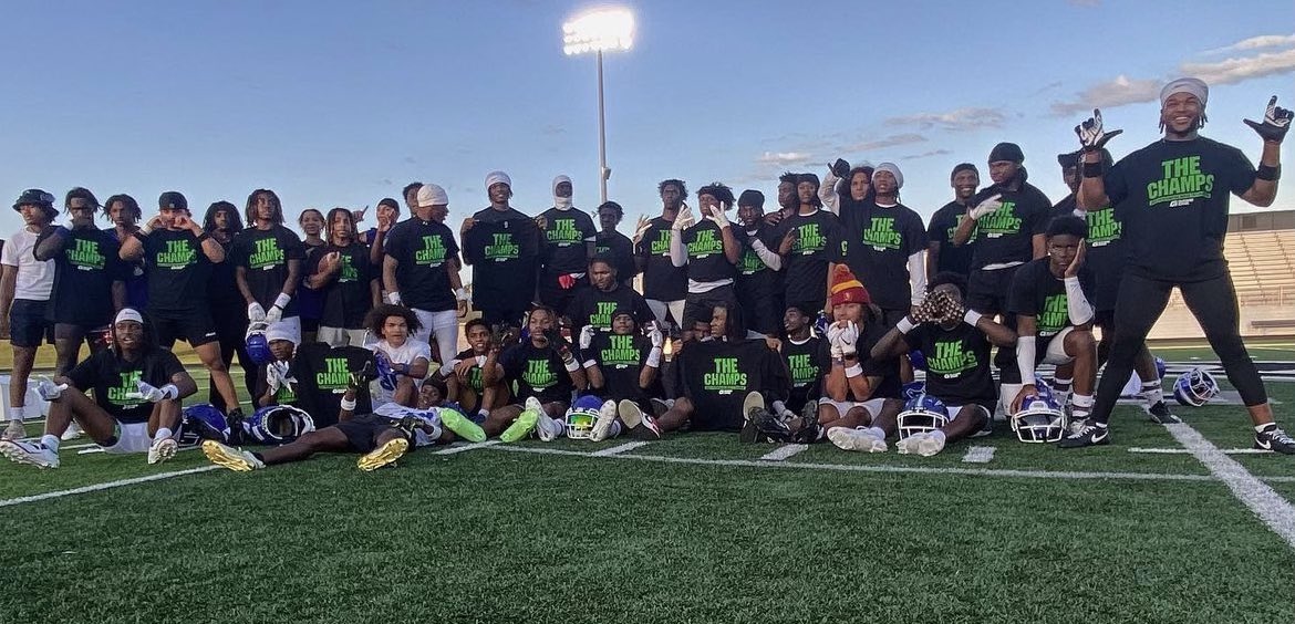 Winton_WoodsFB's tweet photo. Congrats to our guys for winning the @pnfootball 7-on-7!!! PLENTY of work to be done, but we’ll take it!! See ya at 9am!! 🟦🟩🏆 https://t.co/IyD5idNz1u