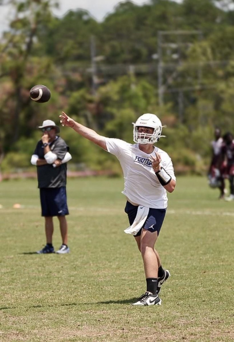 coachstomps's tweet photo. GB Dolphins were 1 of 38 teams playing in the FSU 7-7 tourn. GB finished 3-1 pool play &amp; earned #11 tourn. seed. 

G1- GB beat Madison County. G2- GB beat Charlton County. Elite 8- GB lost to Vero Beach. Next up, Fri 6/28 at Jacksonville Jaguars 7-7 tourn.  Phins Up! https://t.co/MMkT4HoOzL