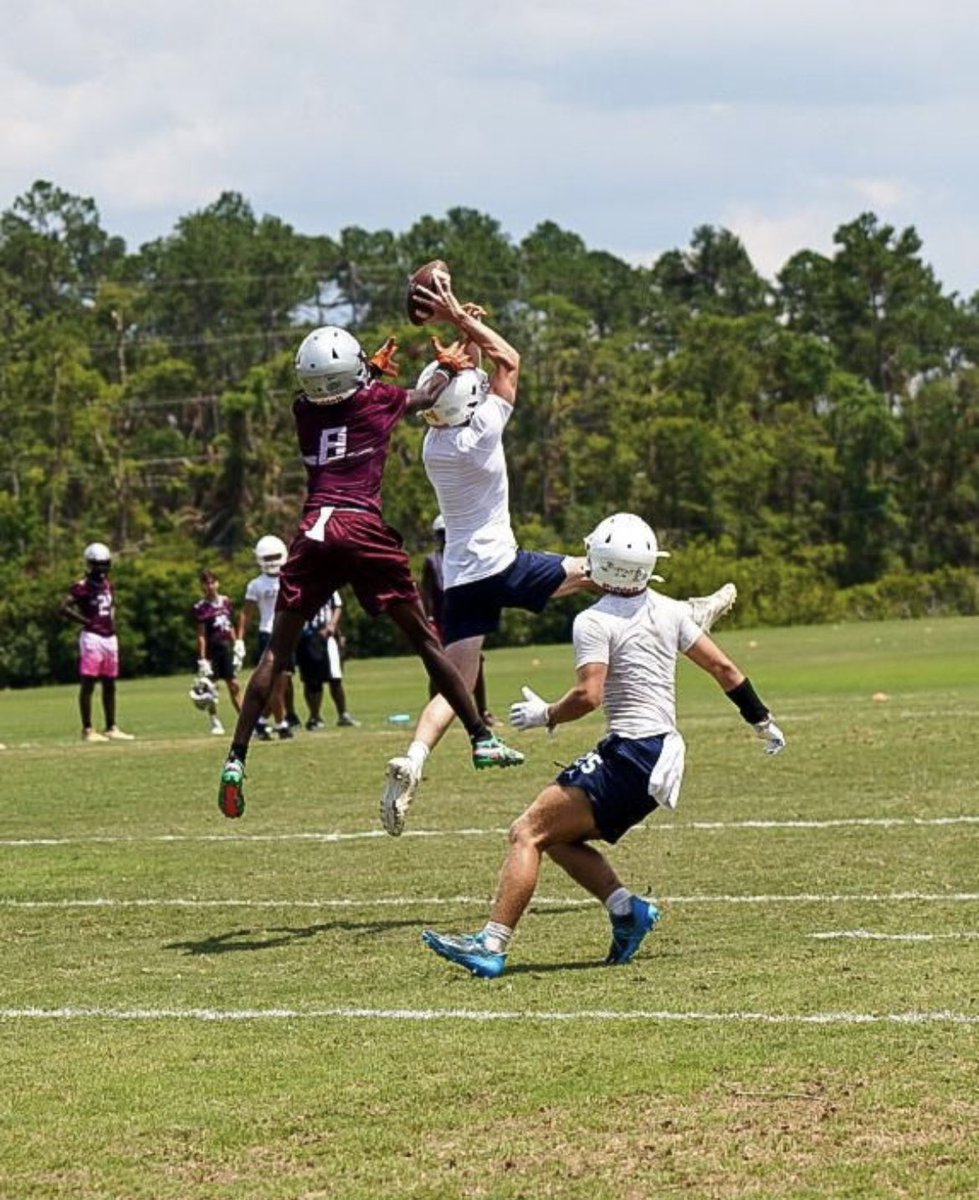 coachstomps's tweet photo. GB Dolphins were 1 of 38 teams playing in the FSU 7-7 tourn. GB finished 3-1 pool play &amp; earned #11 tourn. seed. 

G1- GB beat Madison County. G2- GB beat Charlton County. Elite 8- GB lost to Vero Beach. Next up, Fri 6/28 at Jacksonville Jaguars 7-7 tourn.  Phins Up! https://t.co/MMkT4HoOzL