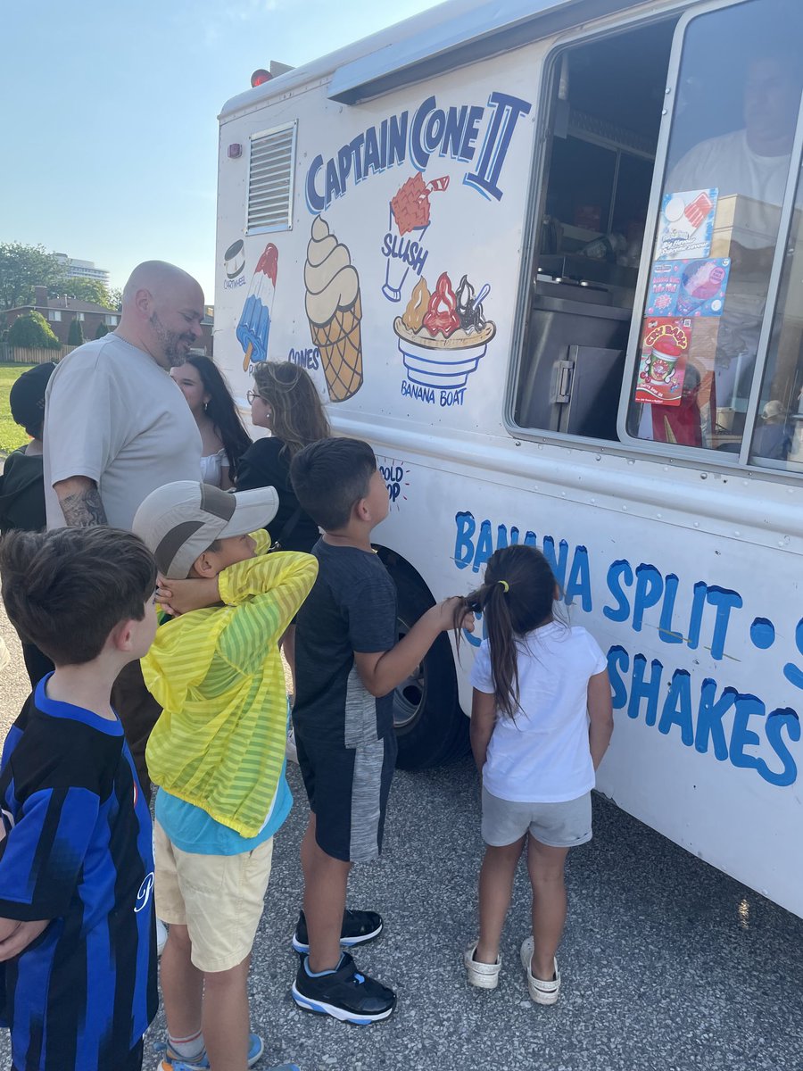 St. Rose of Lima (@rlimadpcdsb) on Twitter photo Did someone say ice cream? Thank you School Council for the cool treat on a warm summer evening 🍦We loved it! <a href="/viloriah/">Herman Viloria</a> Did someone say ice cream? Thank you School Council for the cool treat on a warm summer evening 🍦We loved it! <a href="/viloriah/">Herman Viloria</a>
