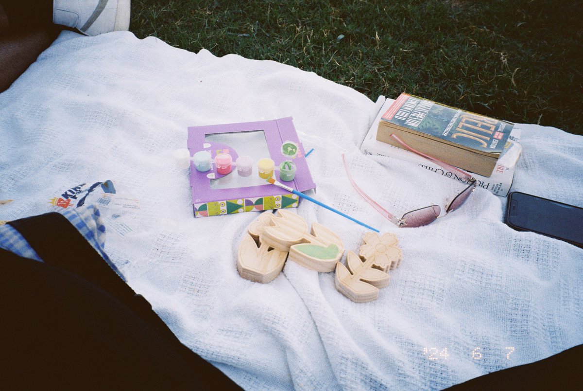 coelophysoidea's tweet photo. i love park time https://t.co/DbgmFlePSm