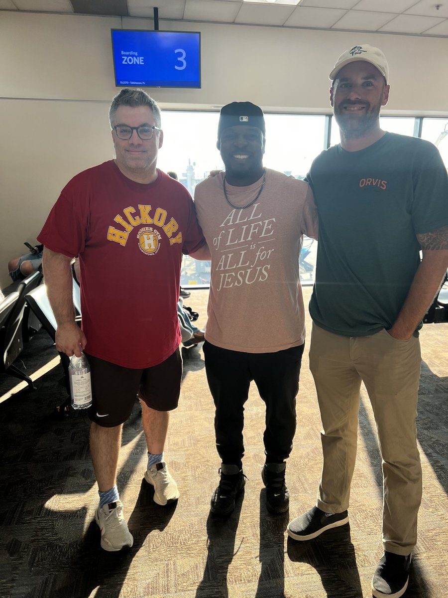 ShannonButlerSB's tweet photo. Catching a flight with some of Tallahassee’s finest @deaninserra and Hunter Leavine of @citychurchtally Atlanta wasn’t ready for this 😤 https://t.co/54NRyioIZh