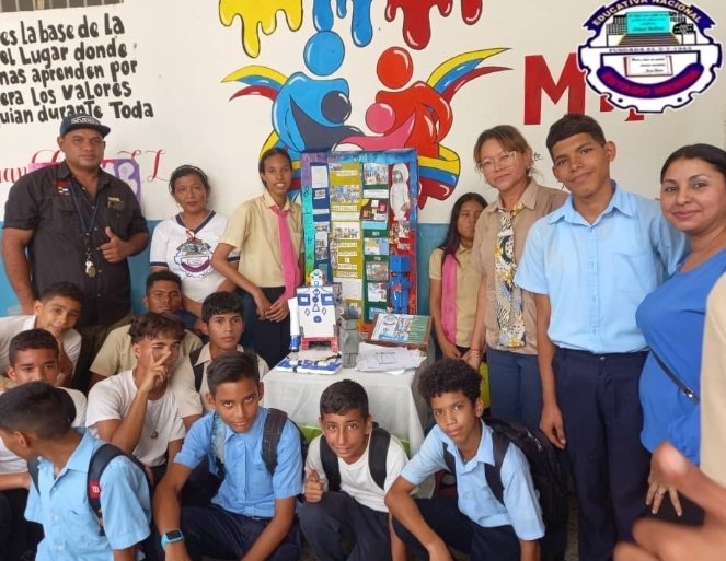 meridacbit2's tweet photo. Solo palabras de felicidad, porque son capaces de crear con poca orientación ustedes mis queridos alumnos Cierre de Proyecto. @bolivar https://t.co/ABzh5RvpW7