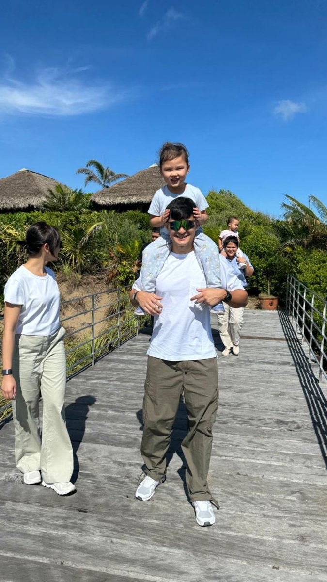 AshMattOfficial's tweet photo. ♥️ @JustSarahG @mateoguidicelli https://t.co/WyMI8Nnqis