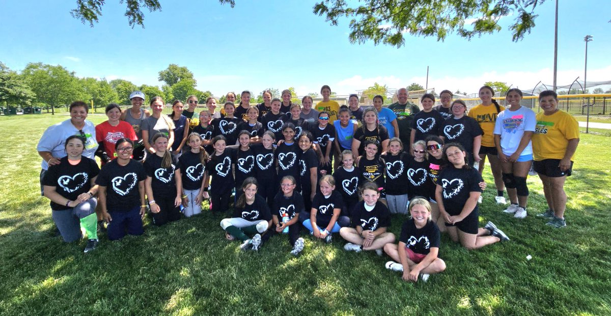 ClaySoftball's tweet image. Another successful softball camp in the books. Great fun, sunshine, and learning by all. Great Day to be an Eagle!
@clayathletics @ClayHSEagles