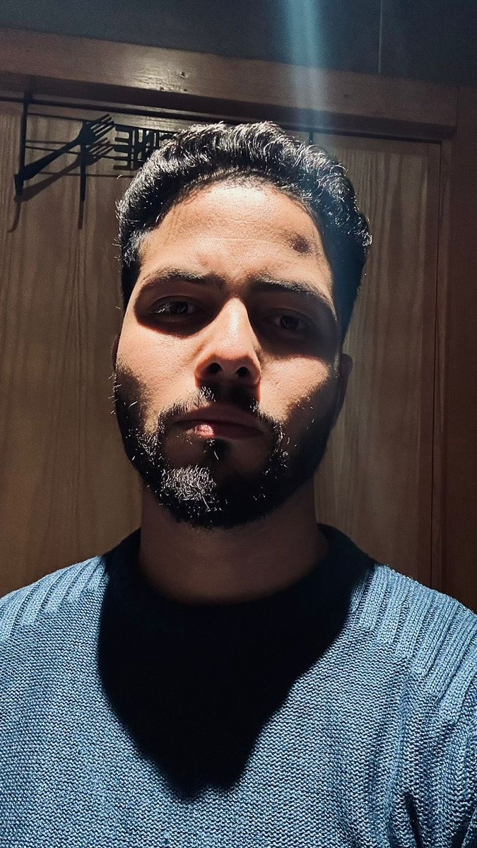 الاخوان والله يلا وليت كنحس براسي بديت كنكبر بزربة وهادشي مابقاش عاجبني، بغيت نبقا صغير اش دانا لهاد المسؤوليات كاملة… ماحسابنيش هادشي هاكا كون بقينا غا فالدار مع سبيستون وMBC3🙂 
بزاف هادشي😒