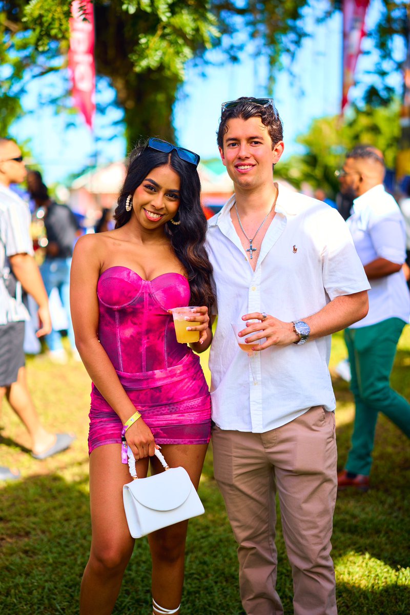 XscapeWknd tweet media