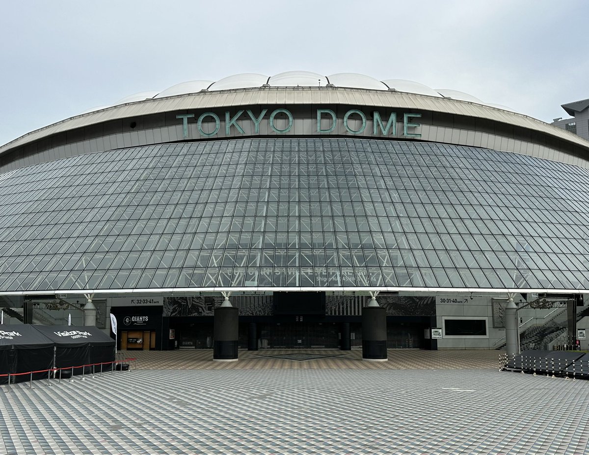 saku39_momo's tweet photo. #東京ドーム
昨年の3日後(ややこしいw)は #SnowMan の #夢の場所 で念願のライブ初日❄️⛄️
デビュー3年でデッカい夢を叶えた日✨
この週末は #2D2D #iDOME を観たら泣くだろうな🥹
そして #2024ライブ に待ち焦がれるに違いない🤗
優しいみんなに会いたいな🩷💚
そんな「夢」を想い描いています♪ https://t.co/rNNOSrT8pS