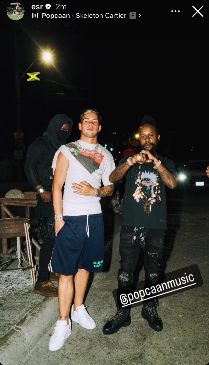 afcstuff's tweet photo. Emile Smith Rowe x Popcaan. 🇯🇲 https://t.co/Vtkmpphj9p