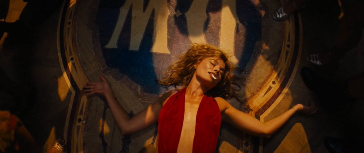 TheCinesthetic's tweet photo. babylon (2022), dir. damien chazelle https://t.co/1gtSNIT8P6