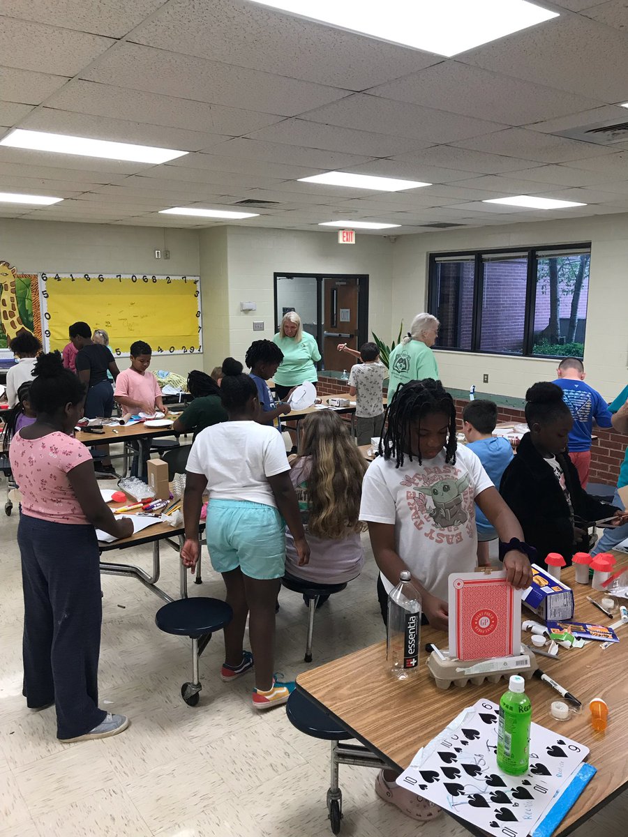gilbert_annette's tweet photo. Wheeew a fun packed day @HeardMixon 😁🤩. Keep Newton clean visit; Kona ice;Steam relay races… gotta 🥰 it!!  @DeenajSams #ncssbethebest https://t.co/uOxqmTjprs