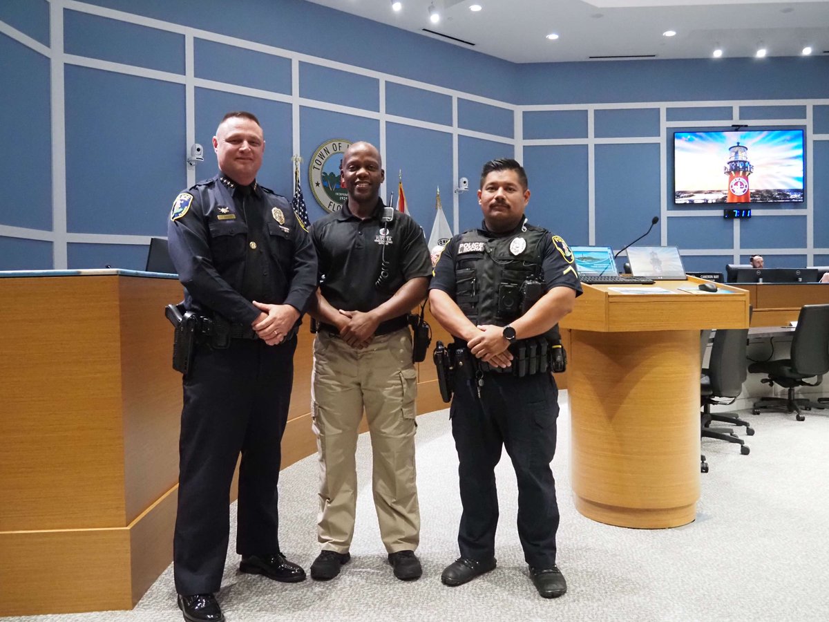 TownofJupiter's tweet photo. A Town Code Officer and Police Officer were recognized at the June 4 Town Council meeting for their heroic actions. They carried a man off of the train tracks as a Brightline train approached, saving his life. #Heroes #Bravery #TownOfJupiter #CommunityFirst  #UniquelyJupiter https://t.co/TYxzmPK2Zd