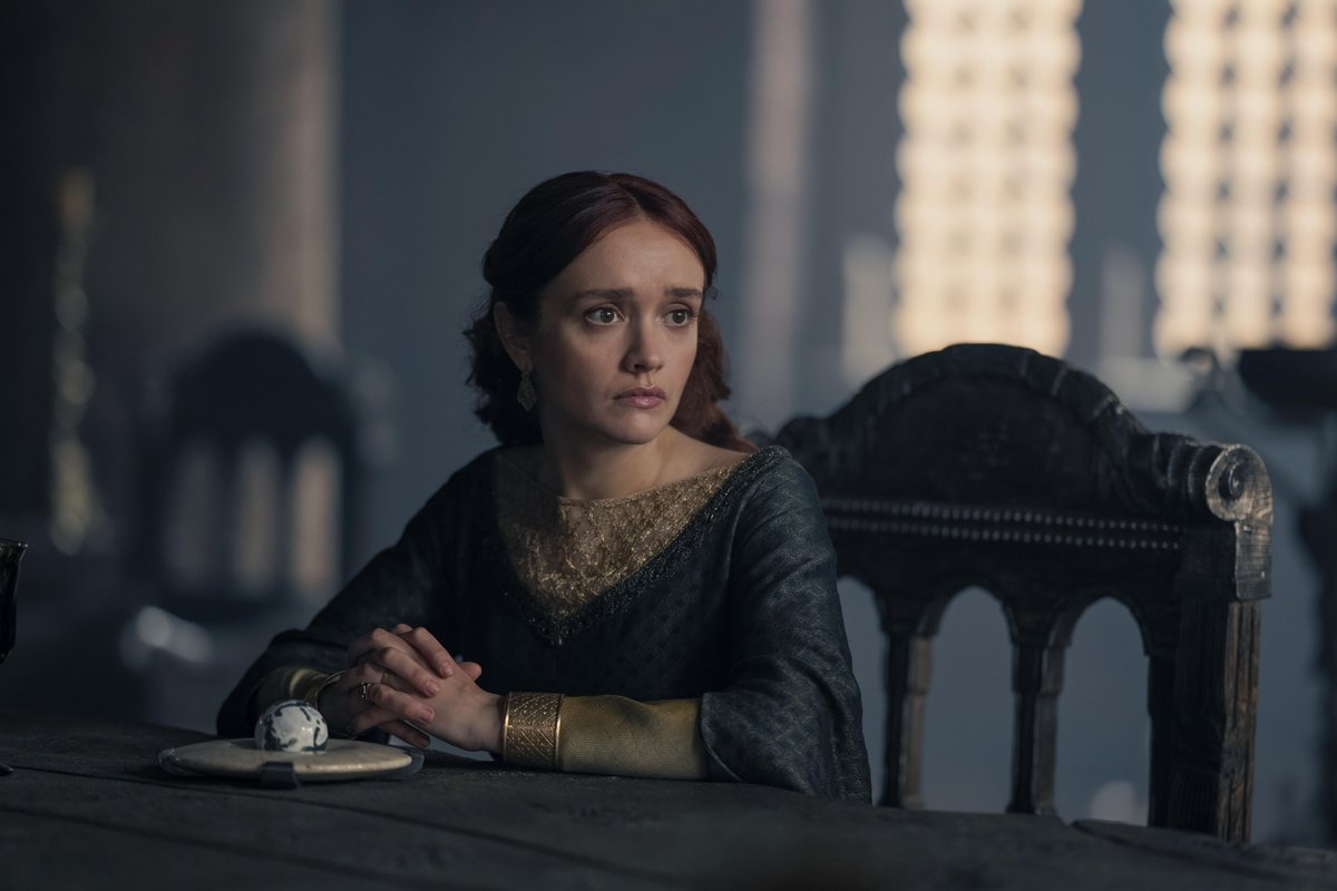 thinkercooke's tweet image. Everyone in the cast does a fine job, but House of the Dragon firmly doesn’t work without the lead performances from Emma D’Arcy and Olivia Cooke. The pair do incredible work in interviews and as grief-stricken Rhaenyra Targaryen and ambitious Alicent Hightower, respectively;…
