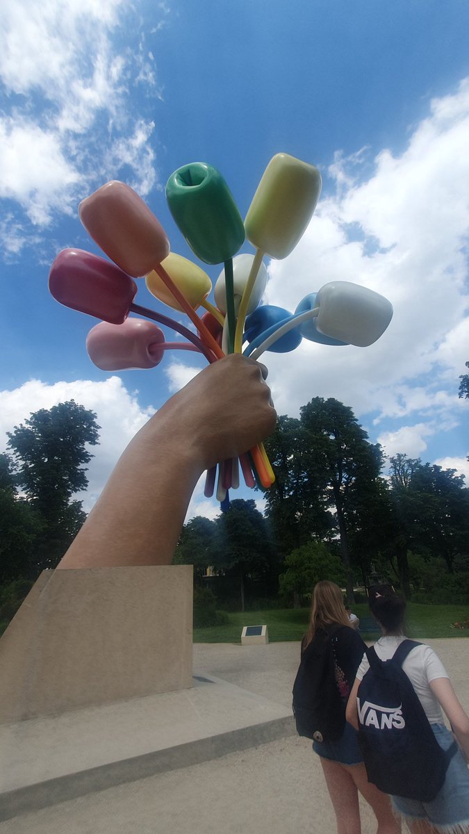 Afternoon wanders through part of the Jardin des Tuileries then to the Louvre..