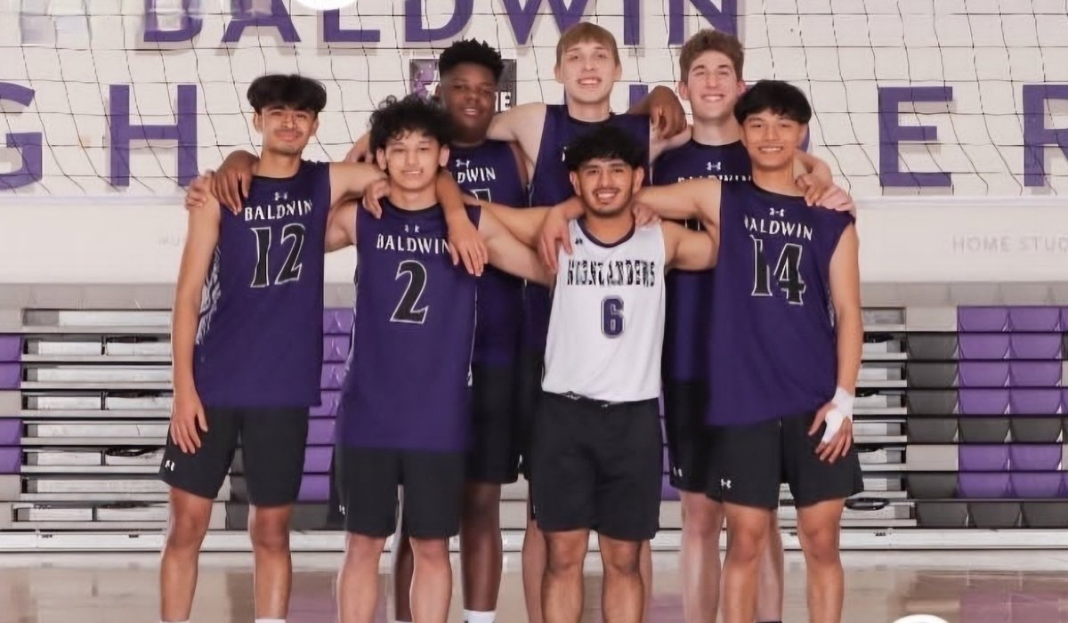 For one last time, our seniors will be in "uniform" for graduation! 🎓  Congratulations to the class of 2024! Extremely proud of you guys and good luck! 🎉 🏐